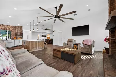 11945 74th Avenue, Seminole, FL 33772 - Photo 15