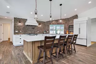 11945 74th Ave, Seminole, FL 33772 - Photo 17