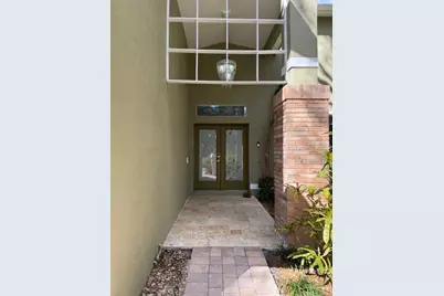 2207 Green Oaks Lane, Tampa, FL 33612 - Photo 3