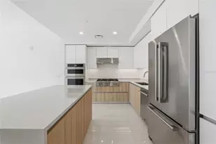 400 Central Ave, Saint Petersburg, FL 33701 - Photo 9