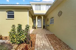 901 Shagos Dr, Apollo Beach, FL 33572 - Photo 7