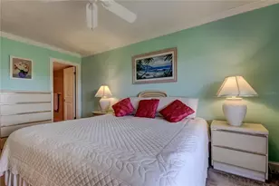 9490 Harbor Greens Way, Seminole, FL 33776 - Photo 23