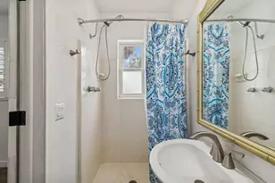 4601 Venetian Blvd NE, Saint Petersburg, FL 33703 - Photo 15