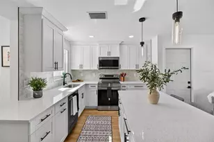 651 20th St NW, Largo, FL 33770 - Photo 11