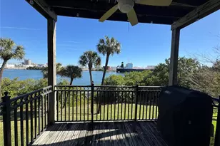 1420 Harbour Walk Rd, Tampa, FL 33602 - Photo 9