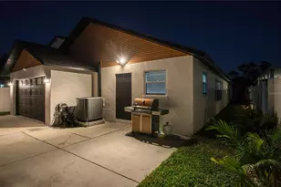 625 Folsom St S, Saint Petersburg, FL 33707 - Photo 11