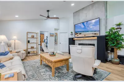 625 Folsom Street S, Saint Petersburg, FL 33707 - Photo 17
