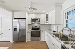 1706 Belleair Forest Dr, Belleair, FL 33756 - Photo 3