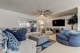 2686 Clubhouse Dr S, Clearwater, FL 33761 - Photo 25