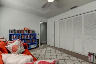 2686 Clubhouse Dr S, Clearwater, FL 33761 - Photo 17