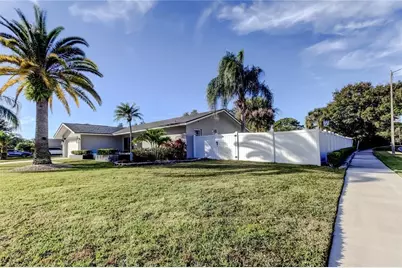 2686 Clubhouse Drive S, Clearwater, FL 33761 - Photo 41