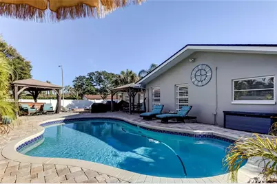 2686 Clubhouse Drive S, Clearwater, FL 33761 - Photo 13