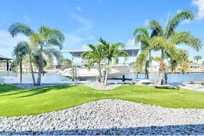 1015 Spindle Palm Way, Apollo Beach, FL 33572 - Photo 55