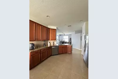 32029 Garden Alcove Loop, Wesley Chapel, FL 33545 - Photo 5