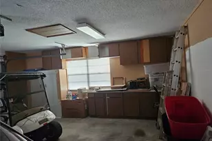 2014 E View Dr, Sun City Center, FL 33573 - Photo 33