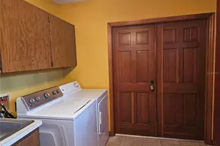 2014 E View Dr, Sun City Center, FL 33573 - Photo 17