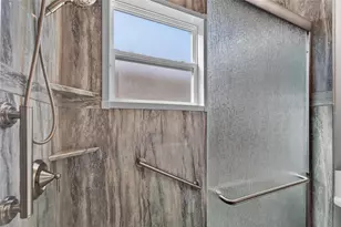 15512 Corona Del Mar Dr, Wimauma, FL 33598 - Photo 45