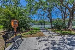 990 San Carlos Ct NE, Saint Petersburg, FL 33702 - Photo 63