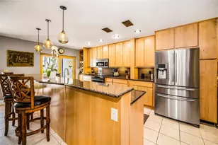 990 San Carlos Ct NE, Saint Petersburg, FL 33702 - Photo 25