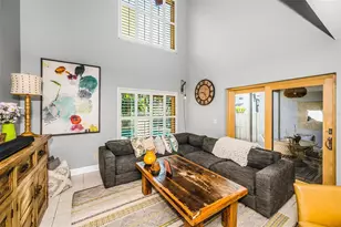 990 San Carlos Ct NE, Saint Petersburg, FL 33702 - Photo 19