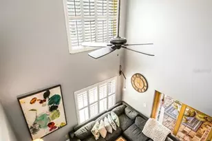 990 San Carlos Ct NE, Saint Petersburg, FL 33702 - Photo 11