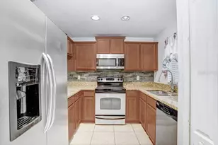 37669 Aaralyn Rd, Zephyrhills, FL 33542 - Photo 17