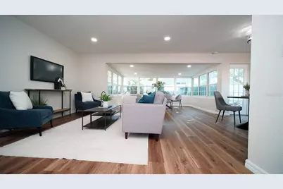 110 92nd Avenue NE, Saint Petersburg, FL 33702 - Photo 3