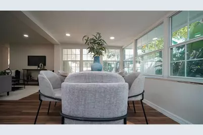 110 92nd Avenue NE, Saint Petersburg, FL 33702 - Photo 17