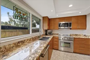 6400 18th Ave N, Saint Petersburg, FL 33710 - Photo 13