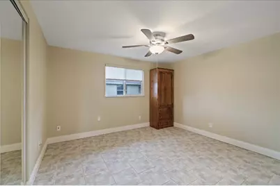 6400 18th Avenue N, Saint Petersburg, FL 33710 - Photo 17