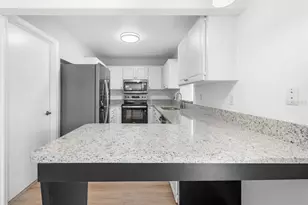 2214 Highclere Cir, Sun City Center, FL 33573 - Photo 11