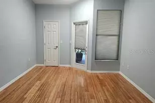 882 Lucas Ln, Oldsmar, FL 34677 - Photo 17