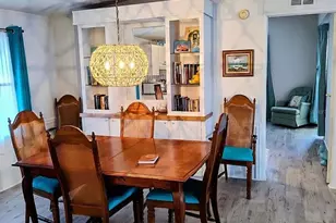 831 Riverview Ln, Tarpon Springs, FL 34689 - Photo 13