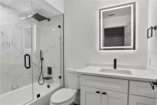 5014 Barrington Cir, Sarasota, FL 34234 - Photo 21