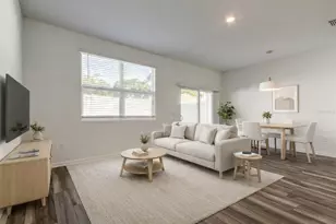 11925 Sylvia St, Dade City, FL 33525 - Photo 5