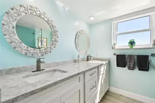 5200 Brittany Dr S, Saint Petersburg, FL 33715 - Photo 39