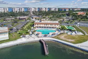 5200 Brittany Dr S, Saint Petersburg, FL 33715 - Photo 77