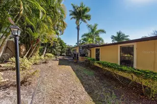 2816 Applewood Dr, Clearwater, FL 33759 - Photo 35