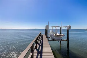 218 Colony Point Rd S, Saint Petersburg, FL 33705 - Photo 55