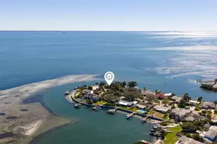 218 Colony Point Rd S, Saint Petersburg, FL 33705 - Photo 63