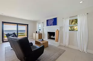 218 Colony Point Rd S, Saint Petersburg, FL 33705 - Photo 31