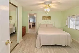 107 E St Johns Way, Apollo Beach, FL 33572 - Photo 5