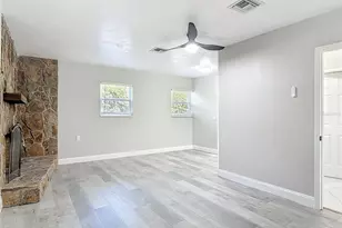 31440 Prestwick Ave, Sorrento, FL 32776 - Photo 19