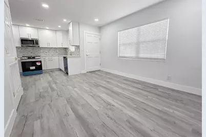 1715 W Atkinson Street, Tampa, FL 33604 - Photo 3