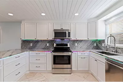 12592 N Capri Circle #6, Treasure Island, FL 33706 - Photo 5