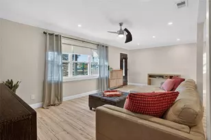 6319 16th St N, Saint Petersburg, FL 33702 - Photo 11