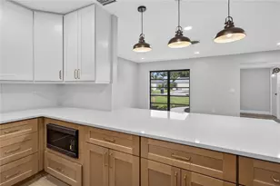 2554 68th Ave S, Saint Petersburg, FL 33712 - Photo 9