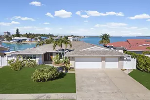 450 Palm Island NE, Clearwater Beach, FL 33767 - Photo 1