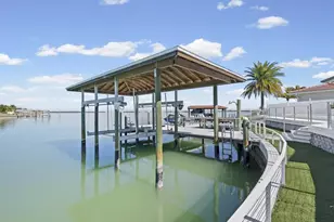 450 Palm Island NE, Clearwater Beach, FL 33767 - Photo 33