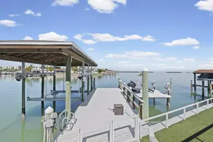 450 Palm Island NE, Clearwater Beach, FL 33767 - Photo 31